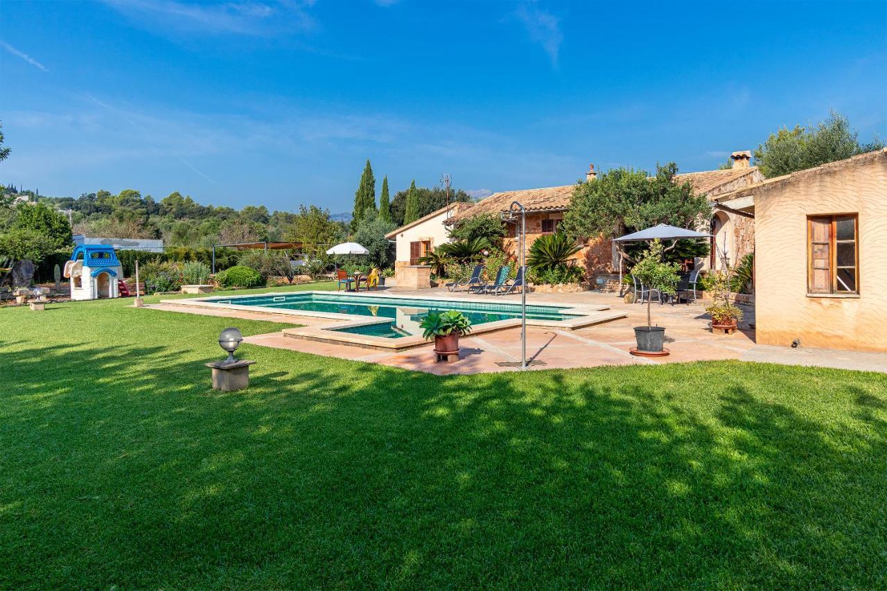 With Amazing Pool In A Beautiful Rural Setting Vakantiehuis